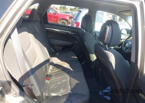 2011 Kia Sorento Lx из США, поврежденный, VIN 5XYKTDA18BG075427